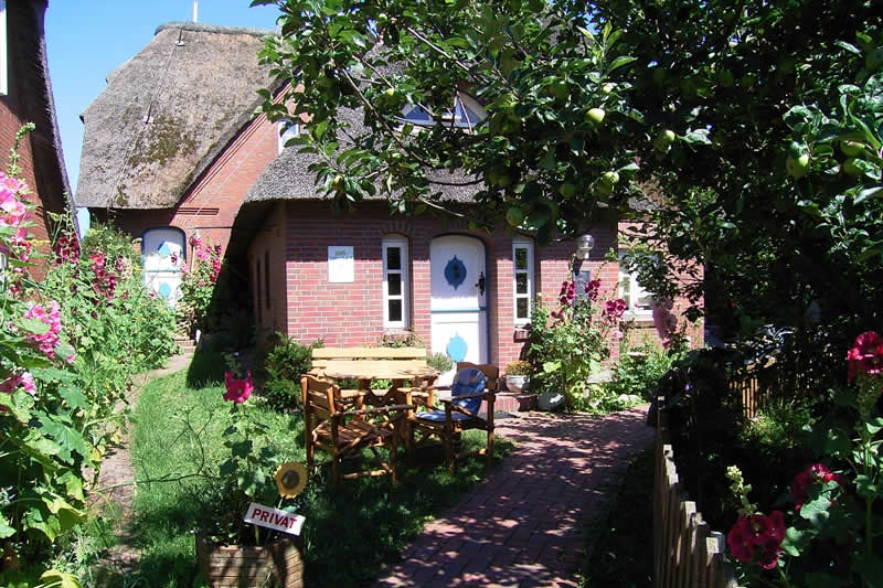 Ferienhaus Nikolaus Soltau (halligurlaub.de)